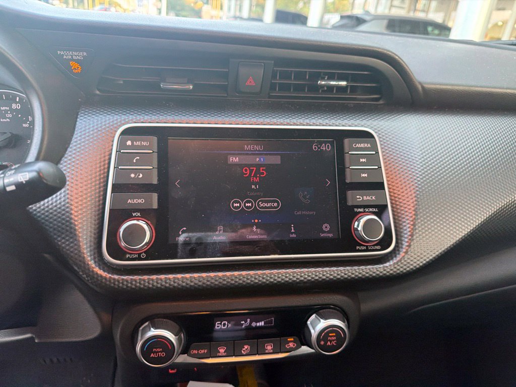 Used 2018 Nissan Kicks SV FWD image 4