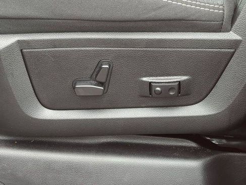 Certified 2026 RAM 2500 Big Horn AWD/4WD image 21
