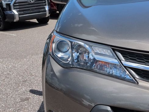 Used 2014 Toyota RAV4 Limited FWD image 10