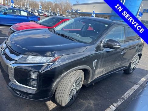 Used 2023 Mitsubishi Outlander Sport SE image 3