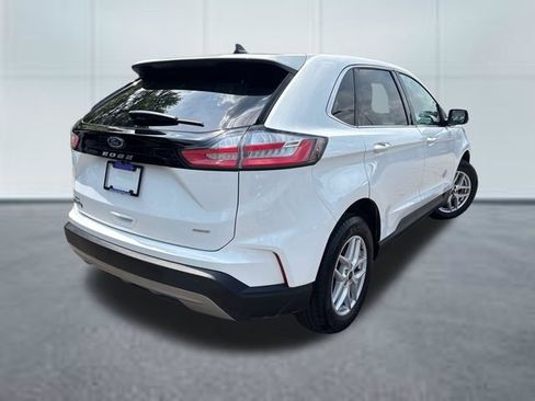 Used 2023 Ford Edge SEL w/ Convenience Package AWD/4WD image 4