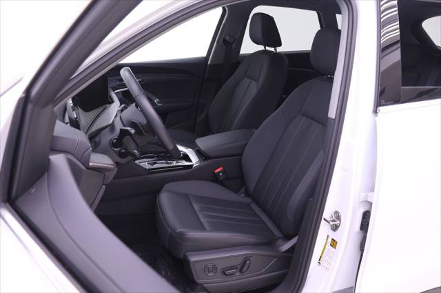 Certified 2025 Audi Q5 Premium w/ Convenience Package AWD/4WD image 7