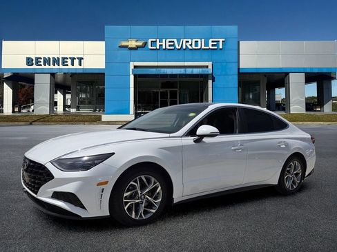 Used 2023 Hyundai Sonata SEL w/ Convenience Package FWD image 2