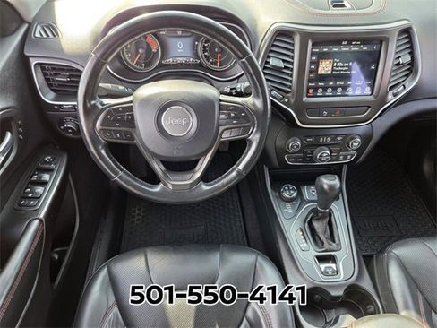 Used 2020 Jeep Cherokee Trailhawk image 15