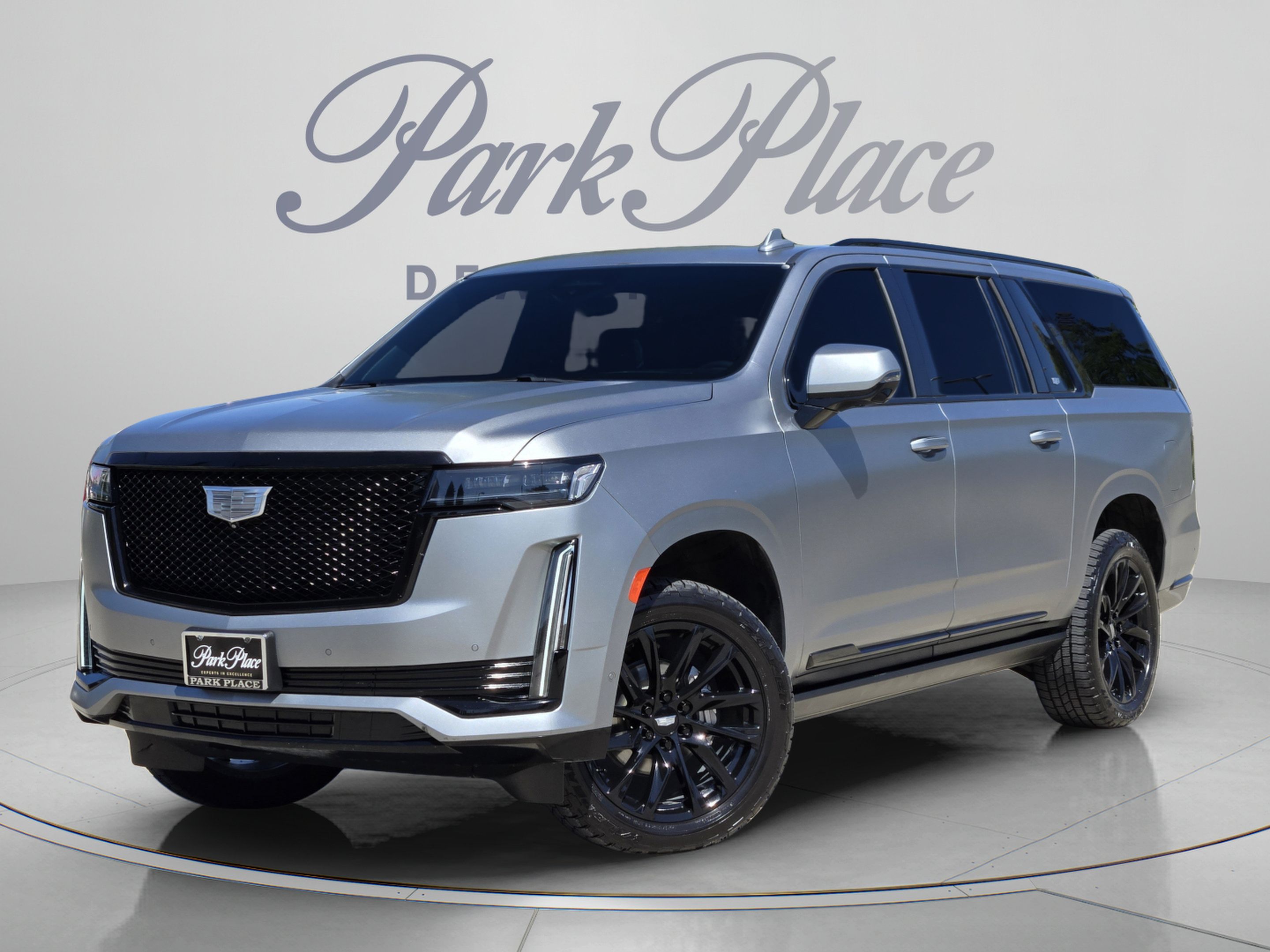 Used 2023 Cadillac Escalade ESV Sport Platinum w/ LPO, ONYX Package AWD/4WD image 1