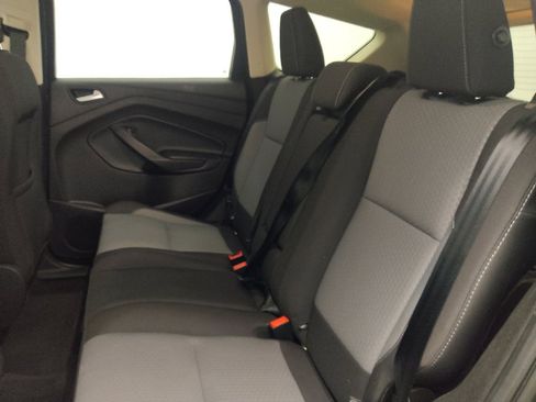 Used 2018 Ford Escape SE w/ SE Sync 3 Package AWD/4WD image 18