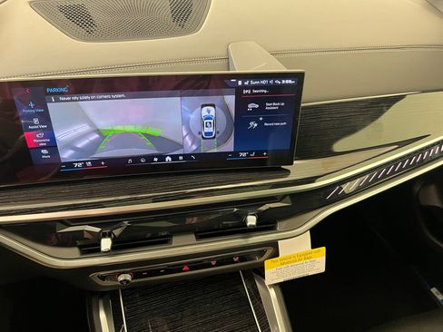 New 2026 BMW X6 M60i w/ Executive Package image 30