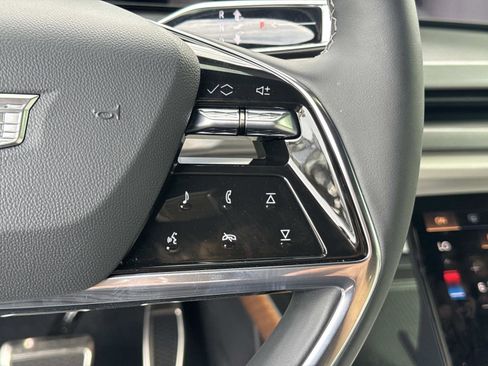 New 2026 Cadillac Vistiq Luxury AWD/4WD image 31