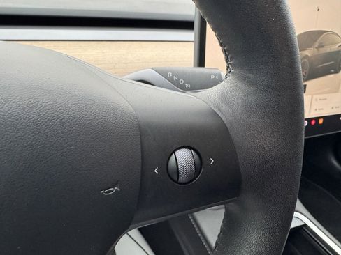 Used 2023 Tesla Model 3 Performance image 10