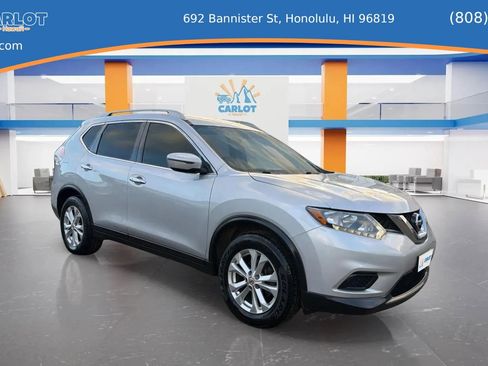 Used 2016 Nissan Rogue SV image 5