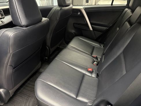 Used 2013 Toyota RAV4 Limited AWD/4WD image 18