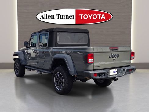 Used 2020 Jeep Gladiator Sport w/ Quick Order Package 24S AWD/4WD image 8