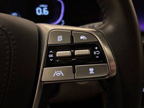 Certified 2023 Kia Telluride S w/ S Sunroof Package AWD/4WD image 16