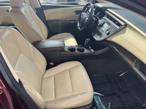 Used 2013 Toyota Avalon XLE Touring FWD image 29