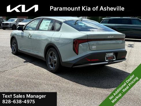 New 2026 Kia K4 FWD image 4
