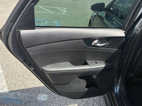 Used 2022 Kia Forte GT-Line w/ GT-Line Premium Package image 12