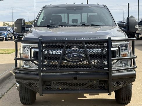 Certified 2022 Ford F350 XLT image 7