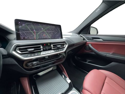 Used 2023 BMW X4 xDrive30i w/ M Sport Package AWD/4WD image 44