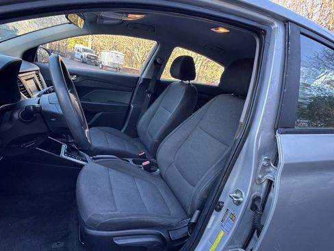 Used 2020 Hyundai Accent SE image 8