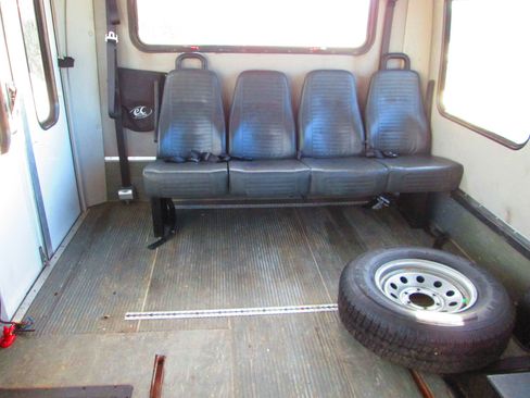 Used 2016 Ford E-450 and Econoline 450 Super Duty w/ Shuttle Bus Prep Package image 12