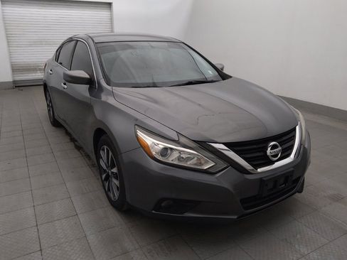 Used 2017 Nissan Altima 2.5 SV FWD image 13