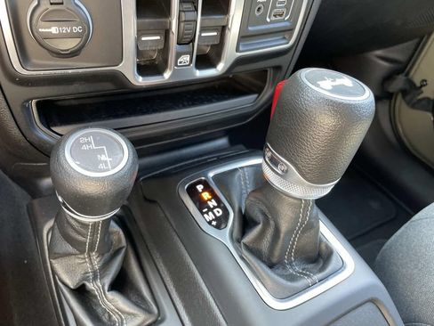 Used 2026 Jeep Wrangler Unlimited Sahara w/ Safety Group AWD/4WD image 46