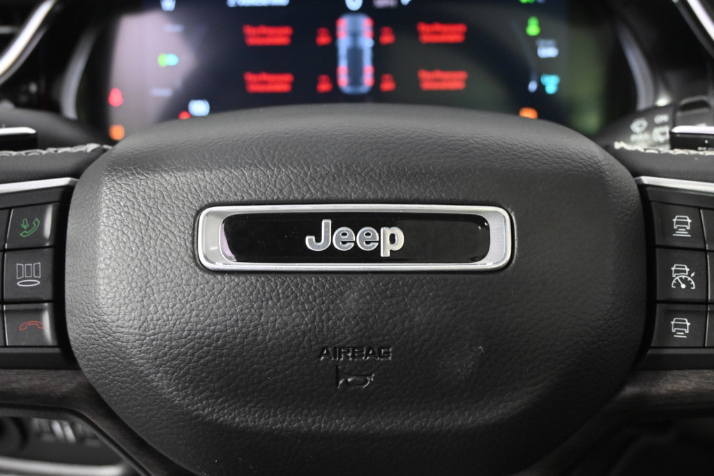 Used 2022 Jeep Grand Cherokee Limited 4xe w/ Luxury Tech Group II AWD/4WD image 33