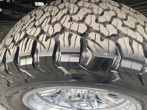 Used 2024 Ford F350 XL w/ XL Chrome Package image 32