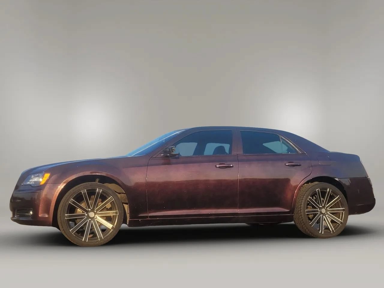 Used 2013 Chrysler 300 S RWD image 11
