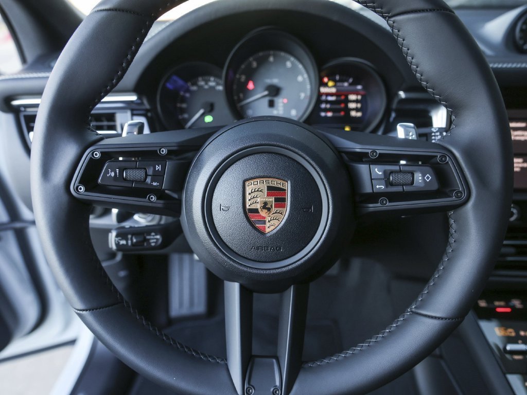 Certified 2026 Porsche Macan S AWD/4WD image 20