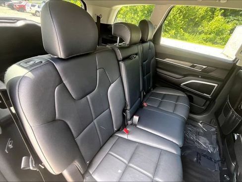 Used 2022 Kia Telluride EX w/ Towing Package AWD/4WD image 24