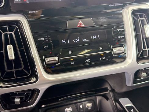 Used 2022 Kia Sorento SX FWD image 17