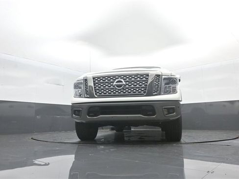 Used 2019 Nissan Titan Platinum Reserve w/ Platinum Utility Package image 31