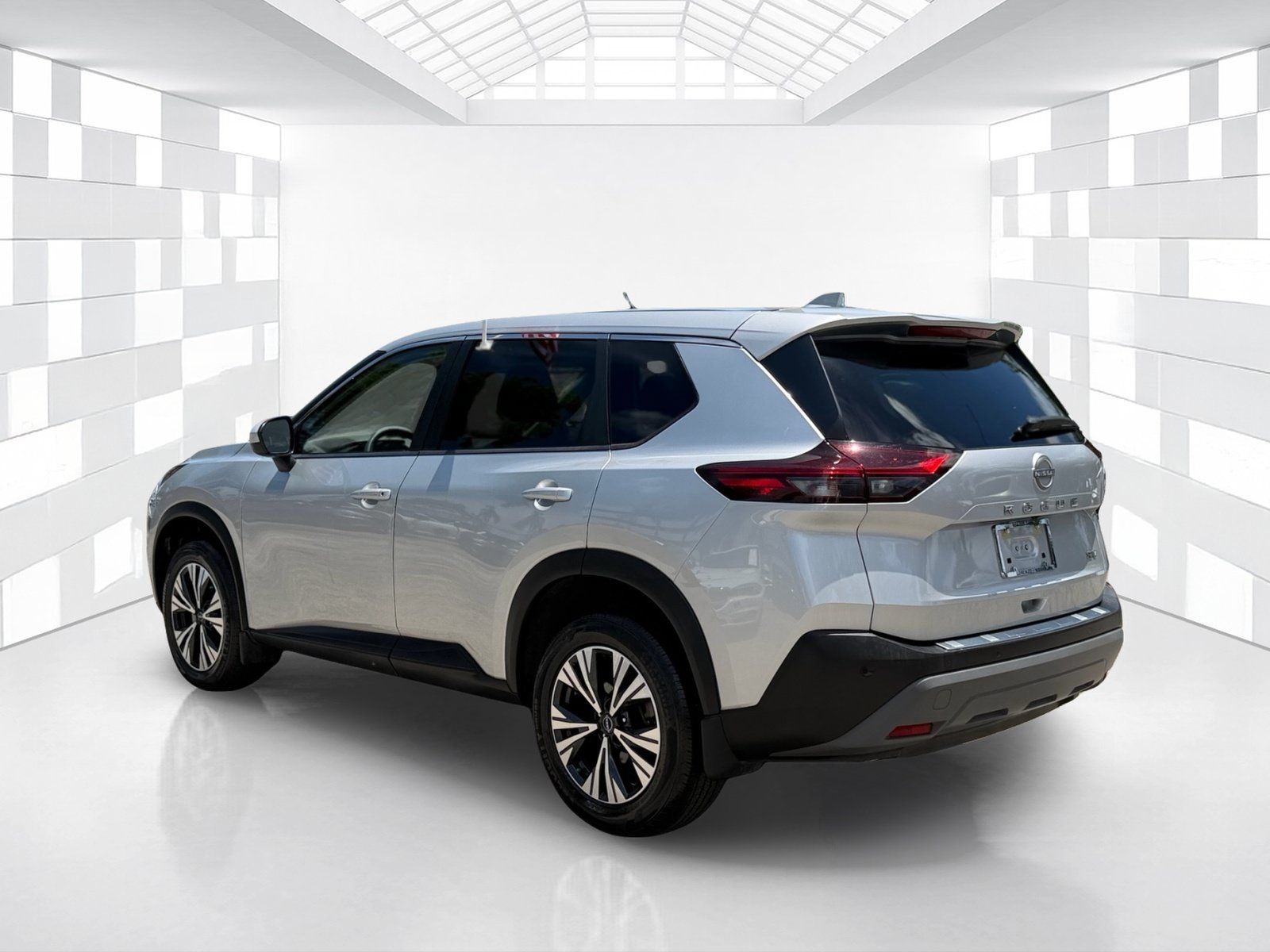 Certified 2023 Nissan Rogue SV FWD image 5