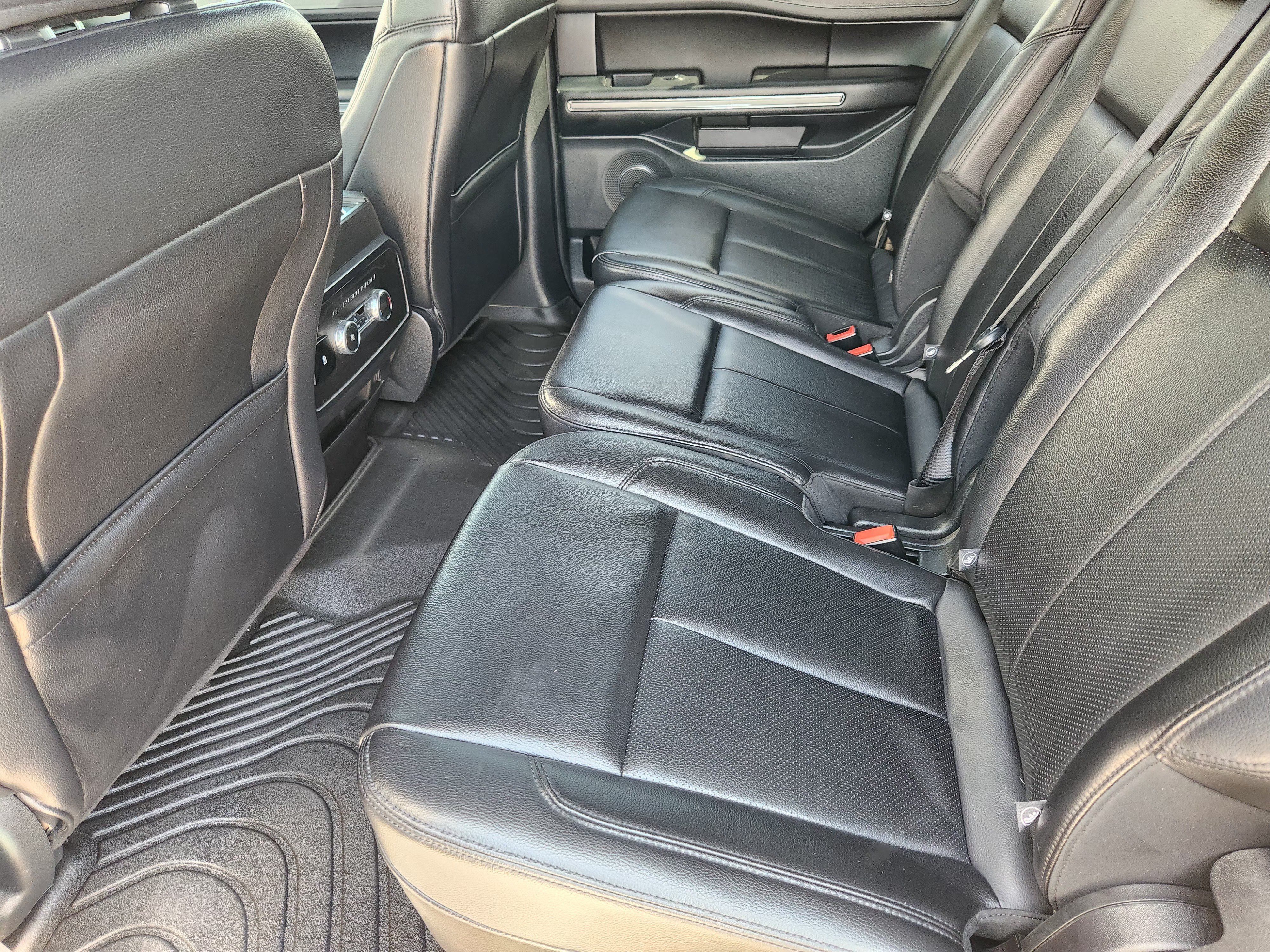 Used 2021 Ford Expedition XLT RWD image 28