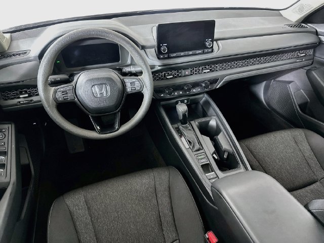 Certified 2025 Honda Accord SE image 29
