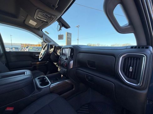 Used 2022 Chevrolet Silverado 1500 RST image 15