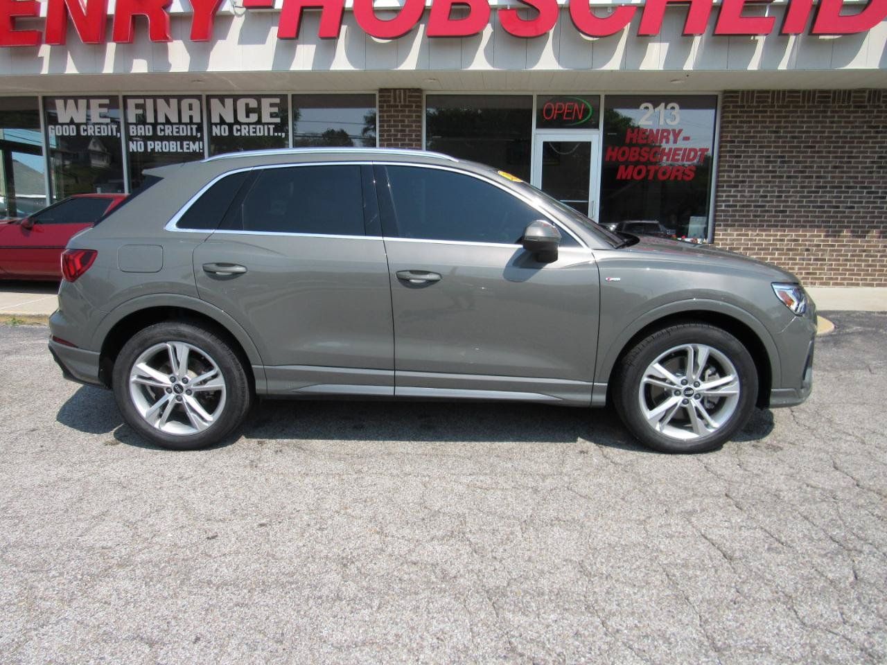 Used 2021 Audi Q3 2.0T Premium Plus w/ Premium Plus Package AWD/4WD image 10
