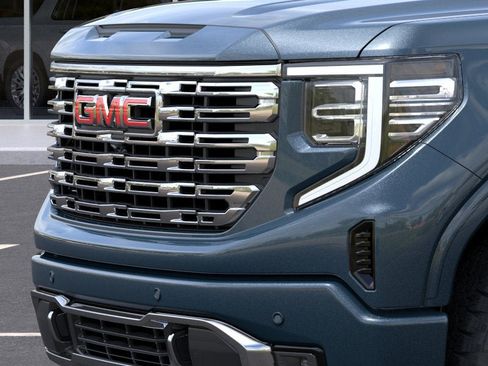 New 2026 GMC Sierra 1500 Denali w/ Technology Package AWD/4WD image 13