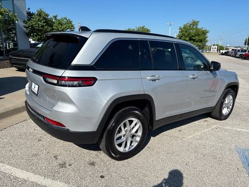 Used 2024 Jeep Grand Cherokee Laredo X w/ Luxury Tech Group I AWD/4WD image 29