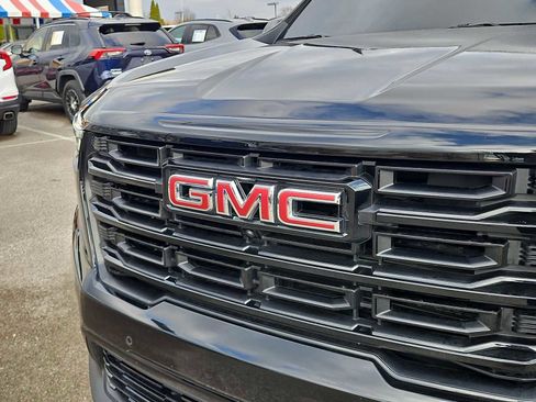 Used 2024 GMC Acadia Elevation w/ Super Cruise Package image 12