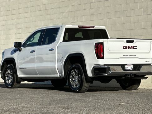 Certified 2025 GMC Sierra 1500 SLT image 6