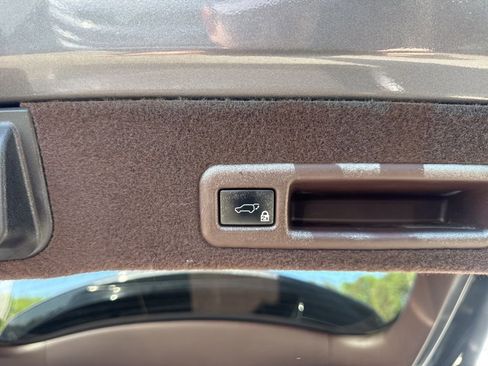 Used 2019 Lexus RX 450h AWD w/ Navigation Package image 29