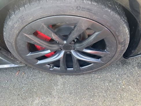 Used 2021 Tesla Model S Plaid image 8