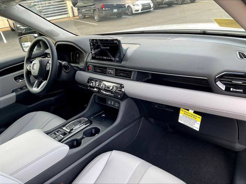 New 2025 Honda Pilot EX-L image 10