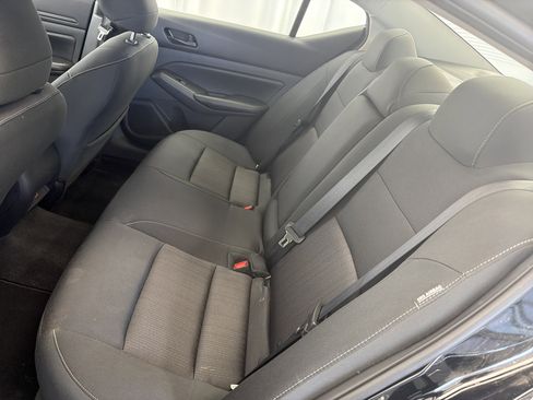 Used 2025 Nissan Altima 2.5 SV image 14