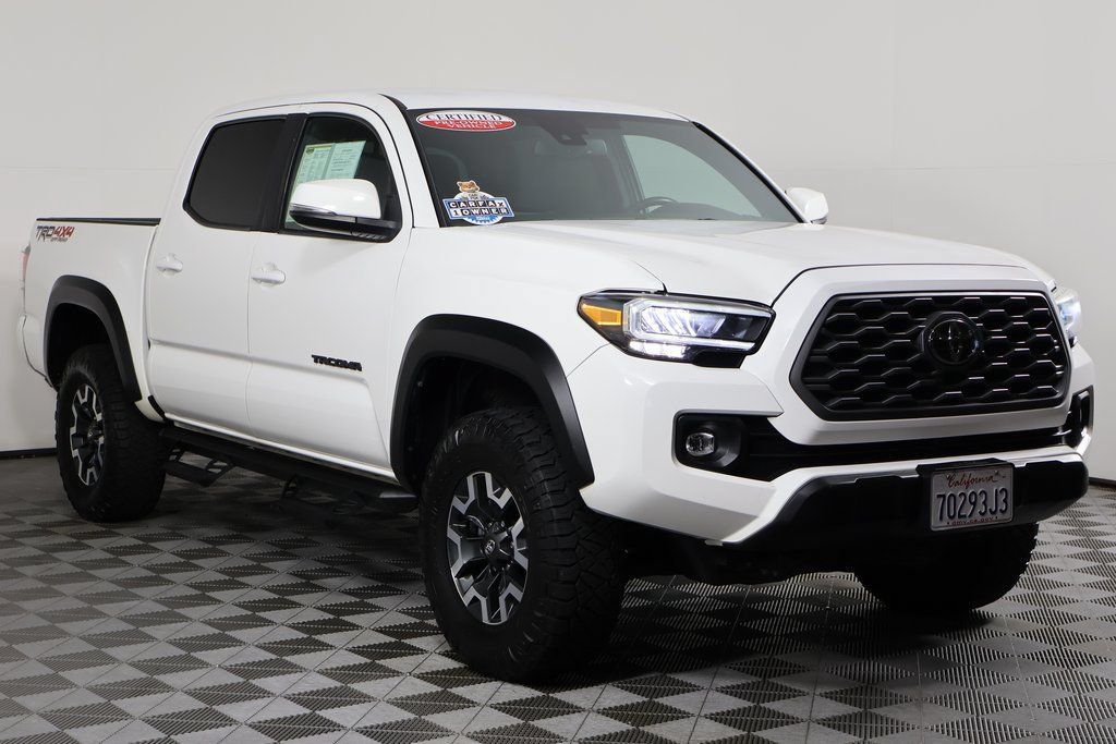 Used 2022 Toyota Tacoma TRD Off-Road w/ Technology Package AWD/4WD image 3