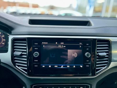 Used 2023 Volkswagen Atlas Cross Sport SEL Premium R-Line image 19