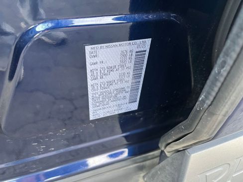 Used 2025 Nissan Pathfinder SV image 37