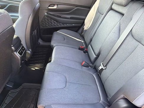 Used 2023 Hyundai Santa Fe SEL image 18